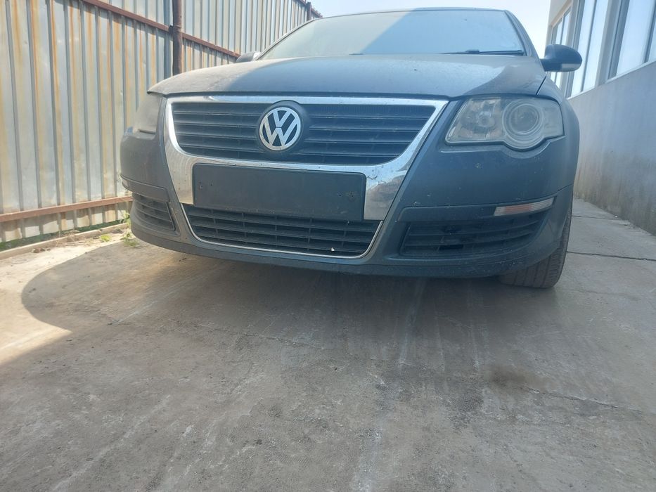 Far stanga/dreapat VW Passat B6