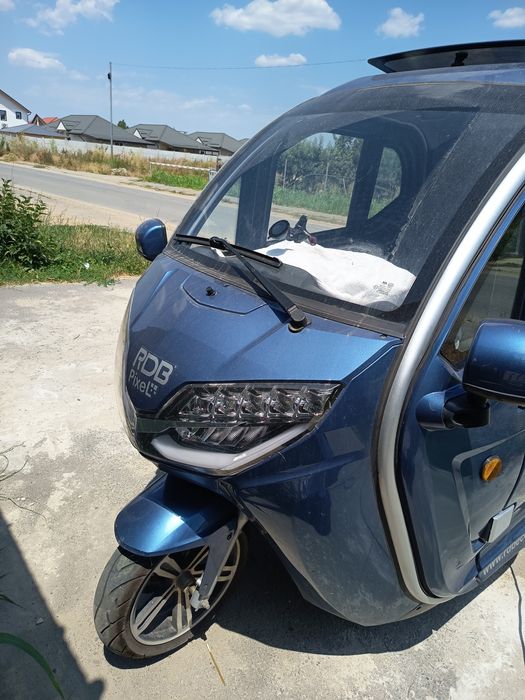 Vând triciclu rdb pixel. Nu necesită permis de conducere