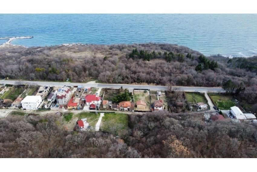 Продавам парцел 481 кв.м., с партида за вода, м-т Панорама-Варна