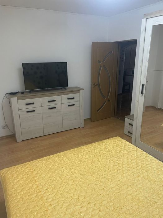 Apartament 3 camere - Coca Cola!