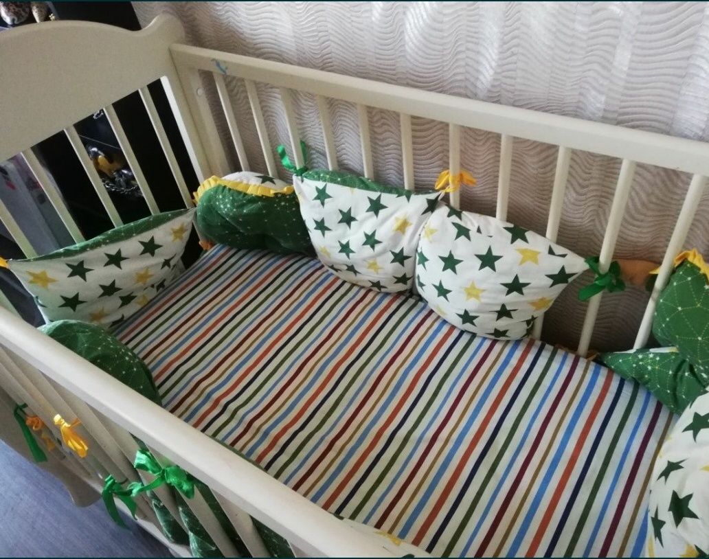 Кроватка для новорожденных с продольным и поперечным качанием + ящик
M
