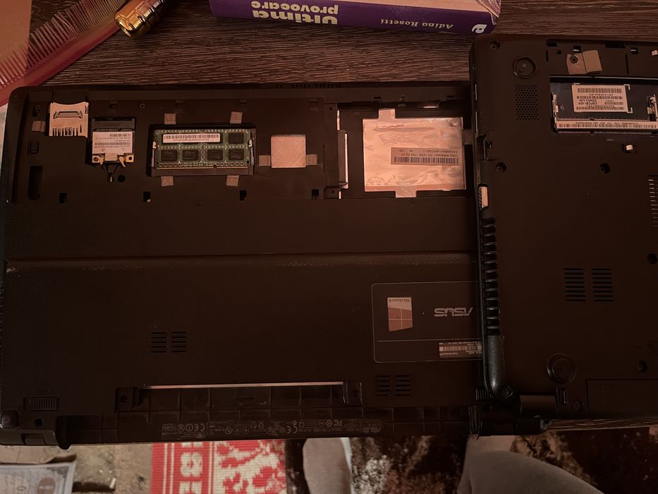 Schimb 3 leptopuri pentru piese cu unul functional.URGENT!!!