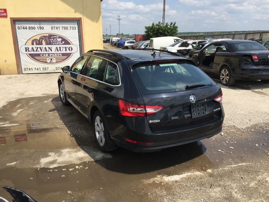 Dezmembrez / Dezmembrari / Piese / Accesorii Skoda Superb 2015-2019