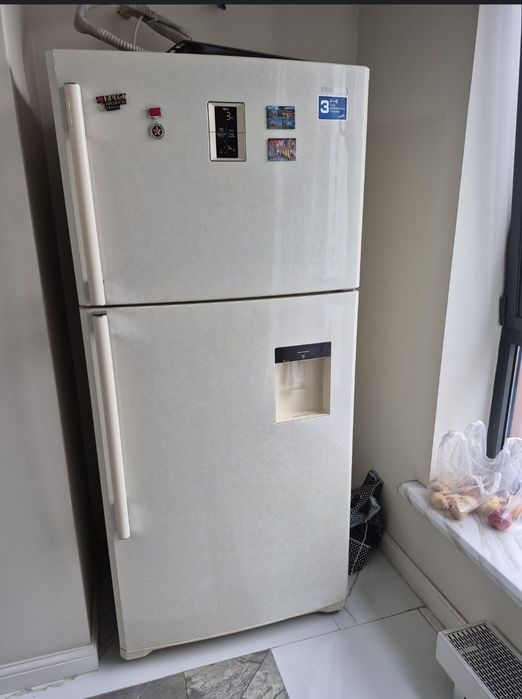 Продам холодильник Самсунг