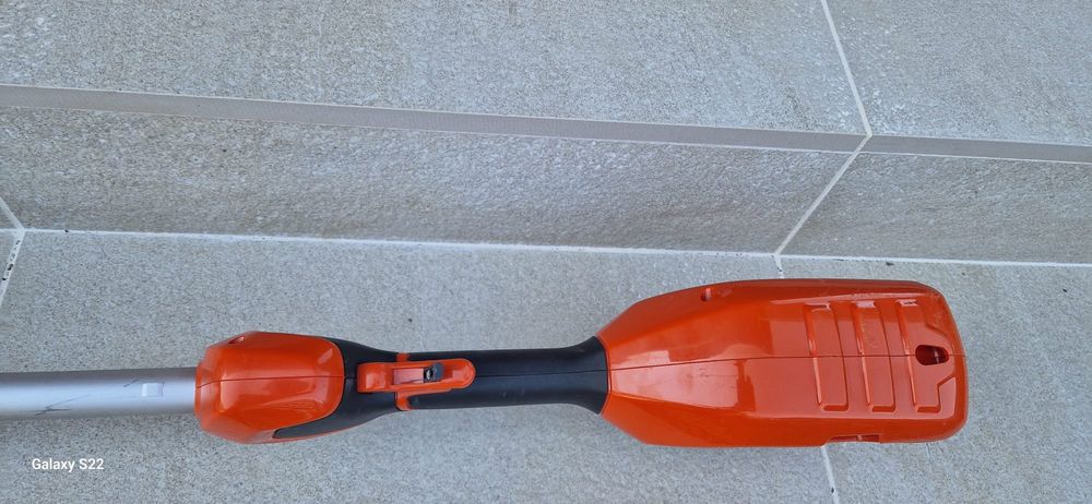 Husqvarna motocoasă pe acumulator