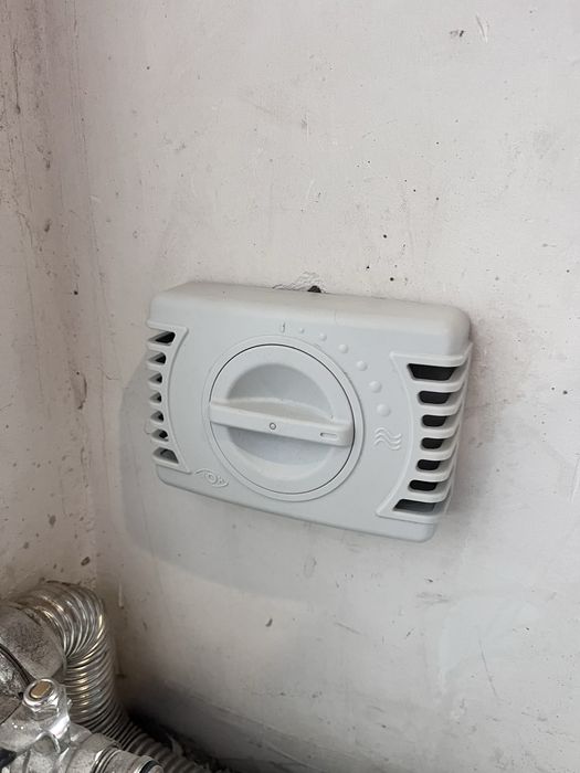 Установка рекуператоров, приточных клапанов, простых вытяжных систем.