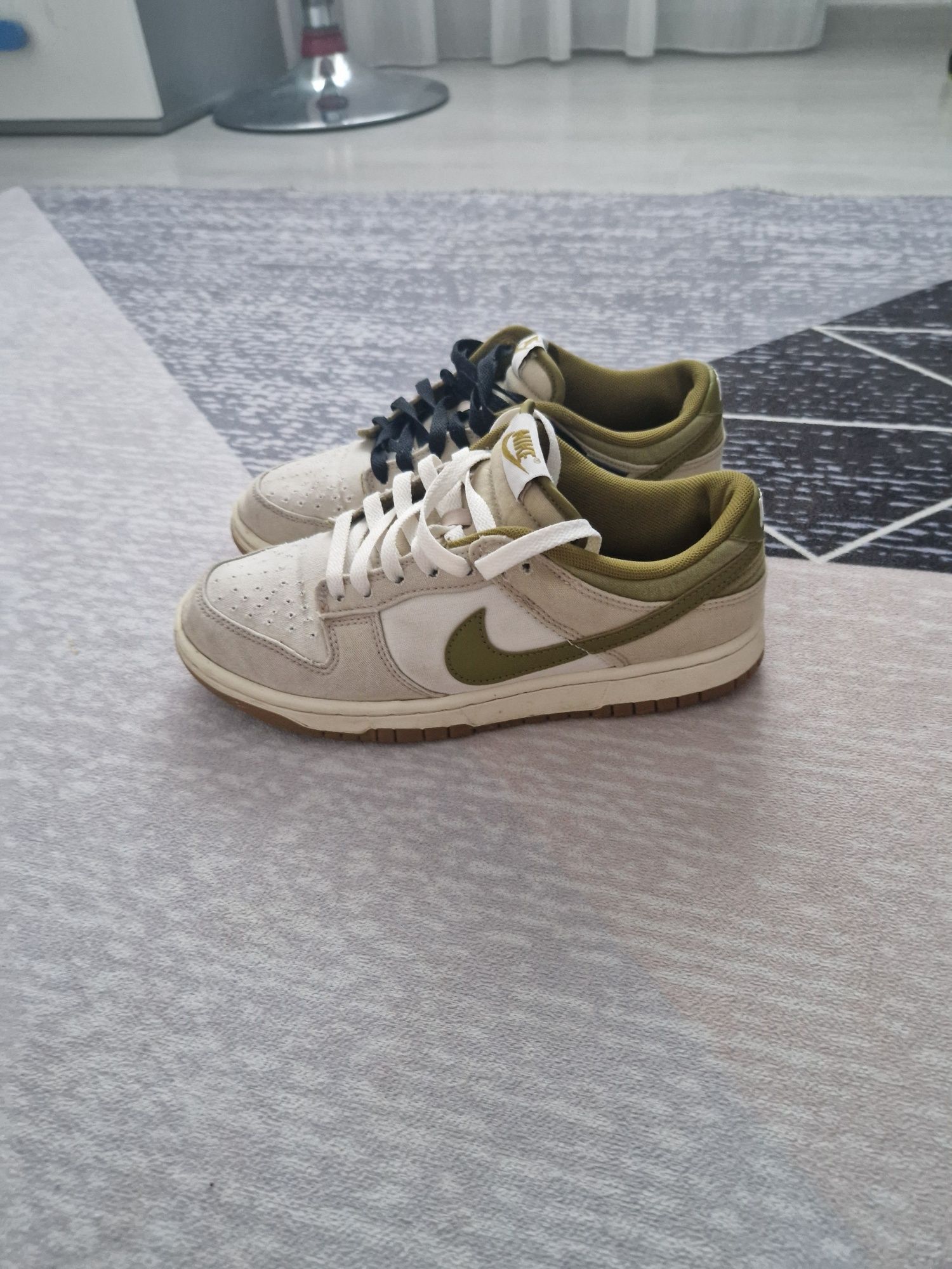 Adidasi nike dunk