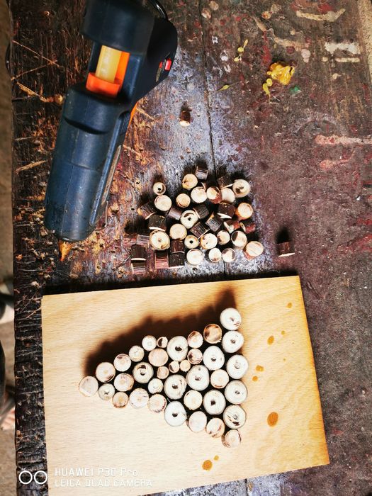 Suport sticle vin perete