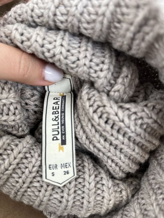 Pulover gri Pull & Bear