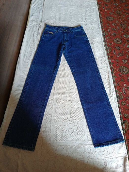 Продам мужские джинсы Wrangler