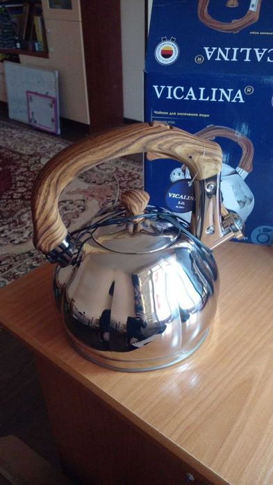 Металлический чайник VICALINA Германия, 3.2 л