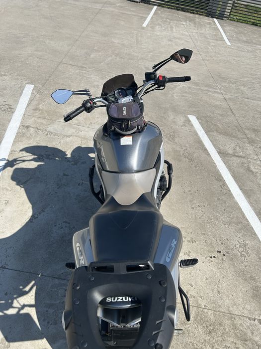 Suzuki gsr 600 / 90 cp / 2006 / 2700 euro