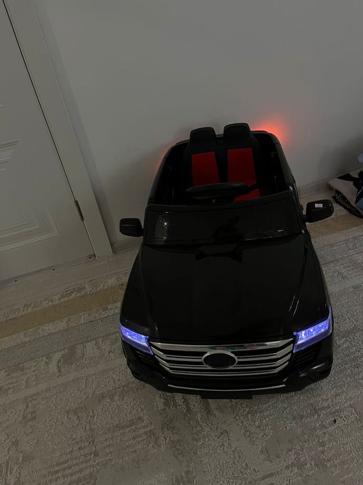 Новый Машина с пультом