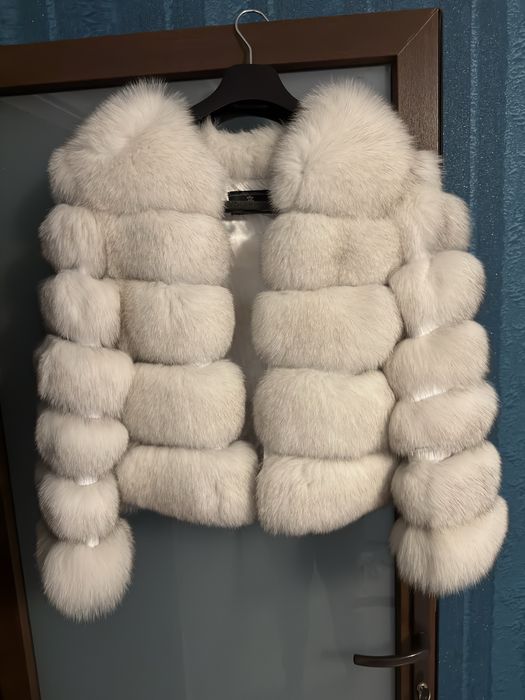 Haina din blana naturala