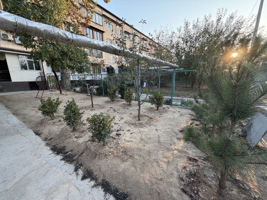 Срочно своя Юнусабад-6 4/1/4 (2 огород)