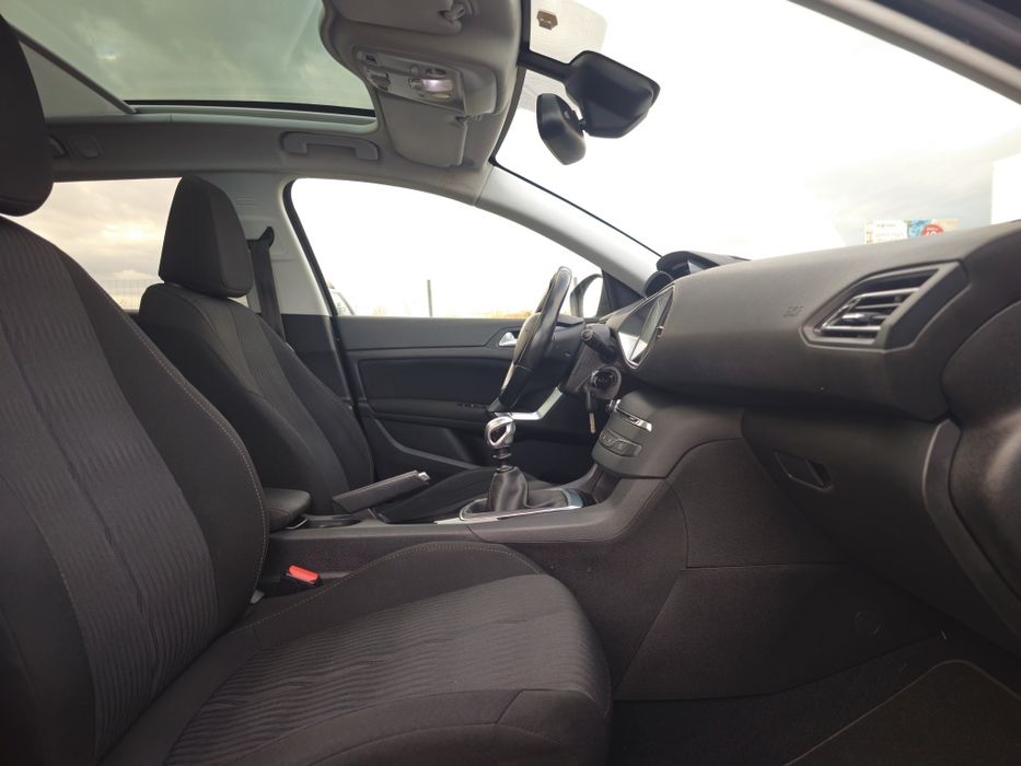 Peugeot 308 1.6d Euro6 Panoramic Navigatie
