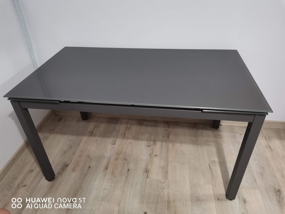 Masă sticlă dining extensibilă și scaune