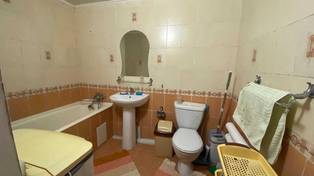 Продам 2-комн квартиру в здании бывшего сада, р-н 3 горбольницы