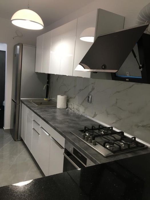 Proprietar Piata Victoriei inchiriez ap 2 camere