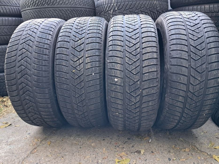 Anvelope second iarna 255 50 R19 Pirelli *RSC RFT 2021/2022