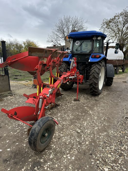 Трактор New Holland TD5.95 с плуг Madara