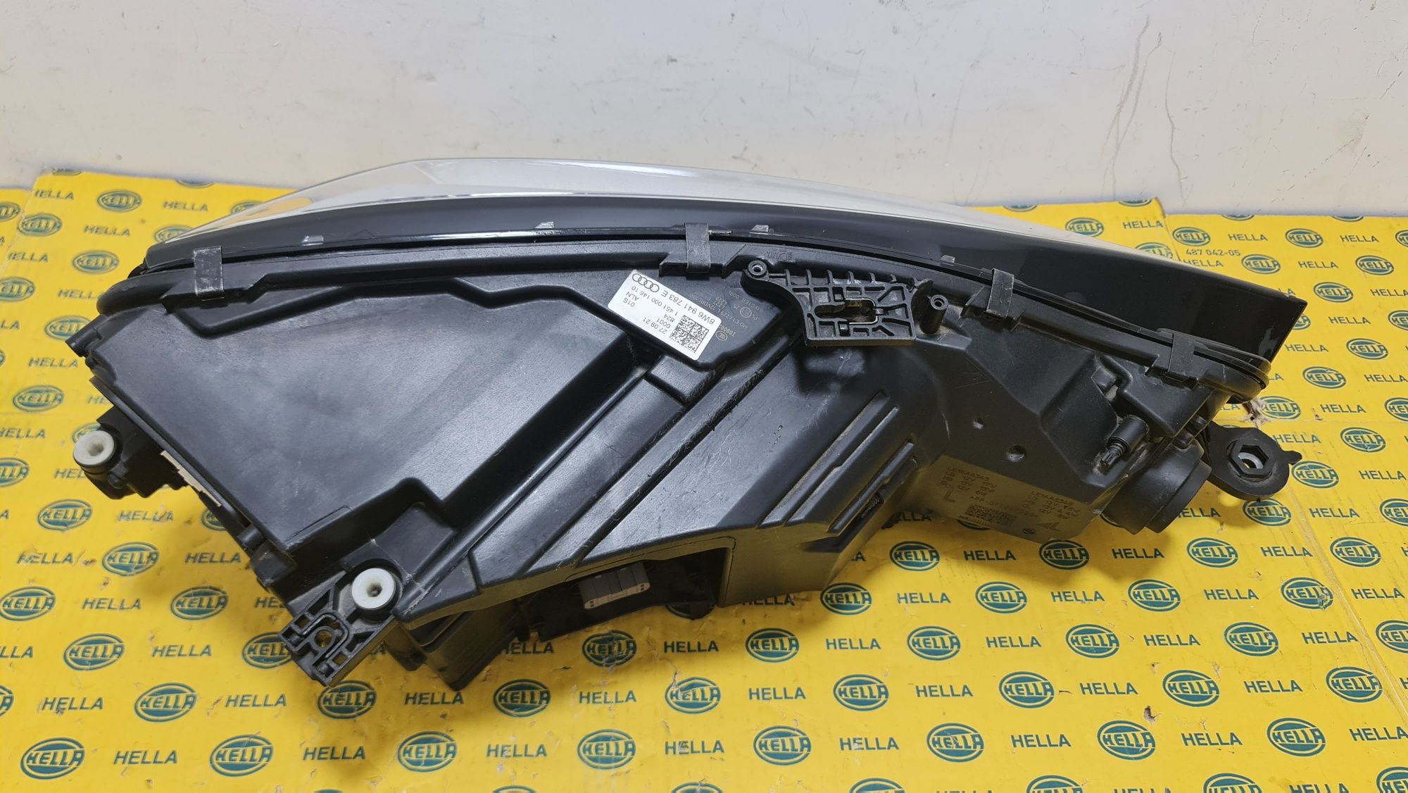 Far full led matrix stanga Audi a5 b9 F5 8w6941783e
Produs original st