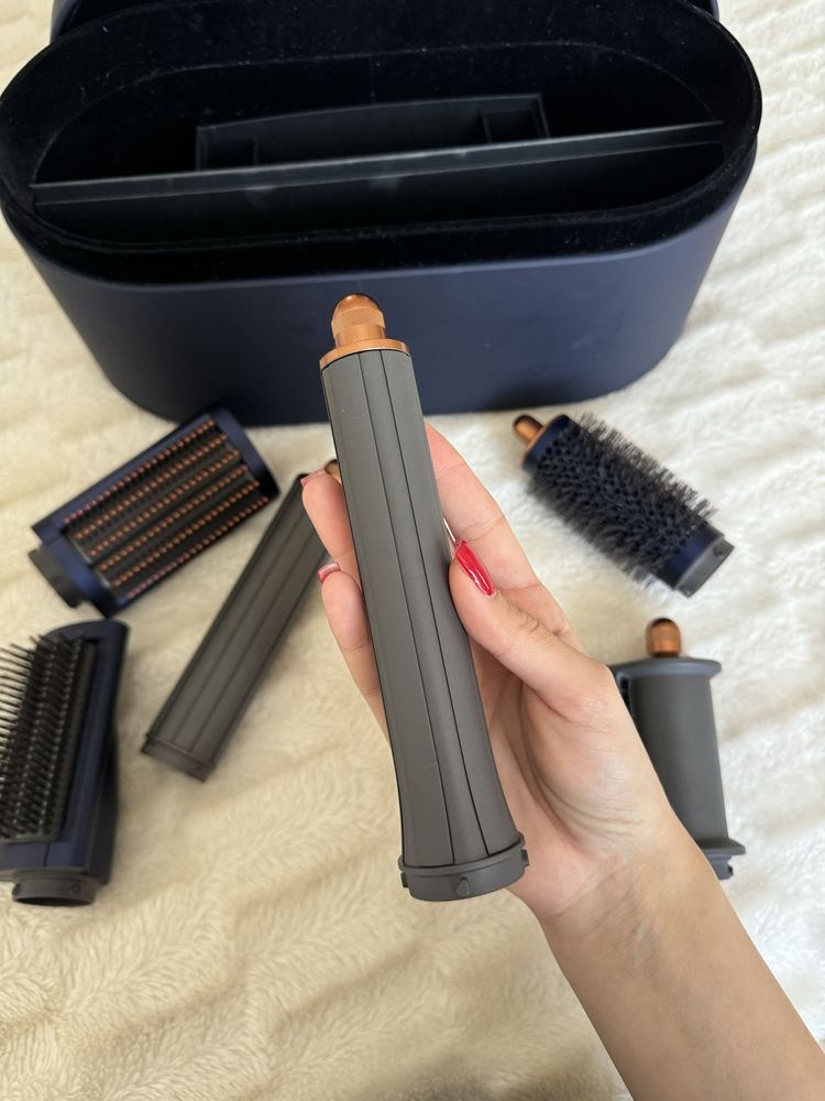 Dyson Airwrap Коробка и Насадки