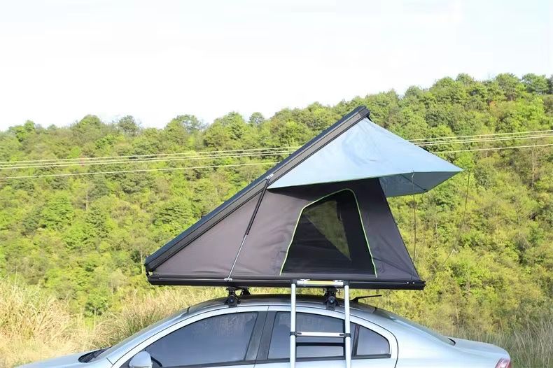Cort auto Roof Top Hard-Shell pentru 2 persoane – montaj rapid