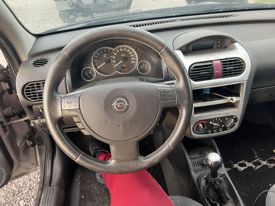 Опел корса ц 1.2 бензин само на части