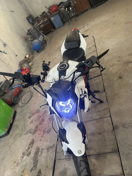 Vand sau schimb Benelli BN125