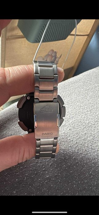 Casio в гаранция неразличим от нов