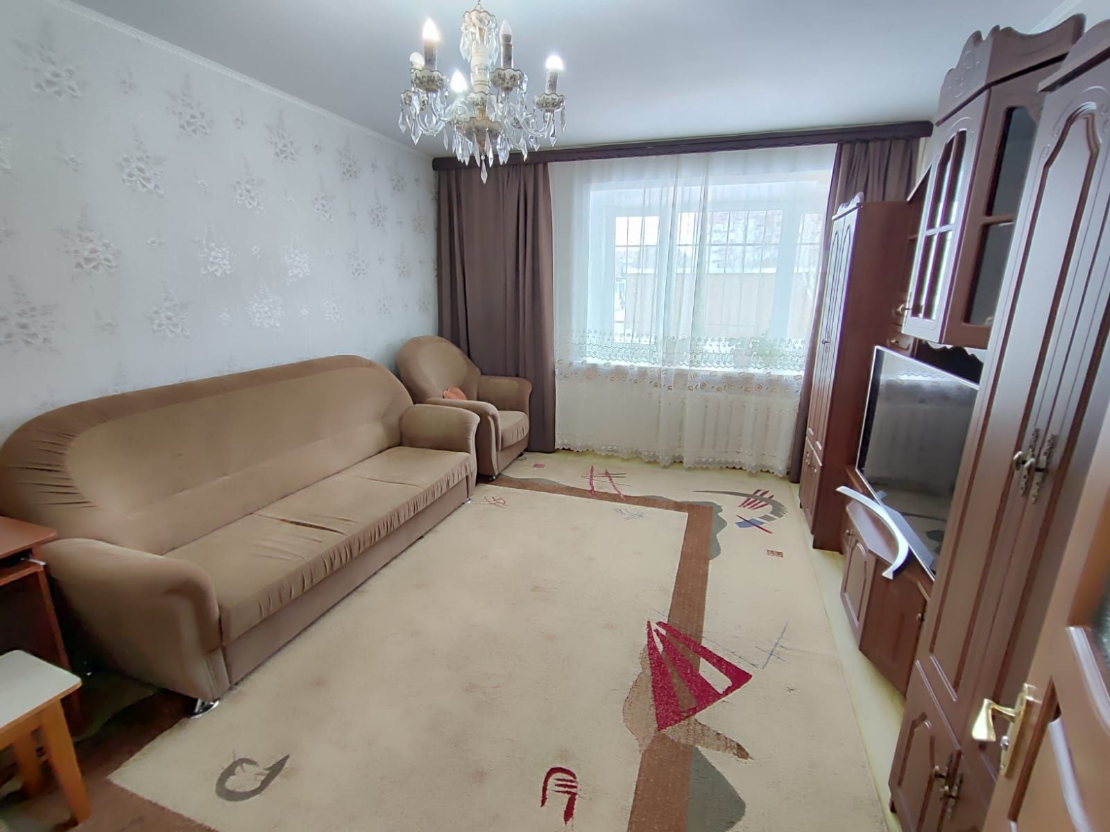 Продам 2 х комн квар. 5-12, 1  этаж