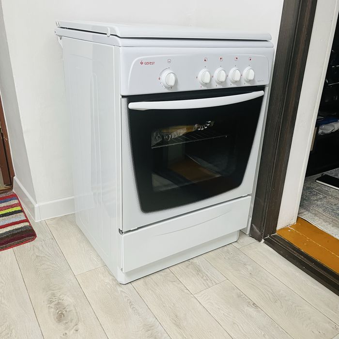 Продам газплиту Gefest