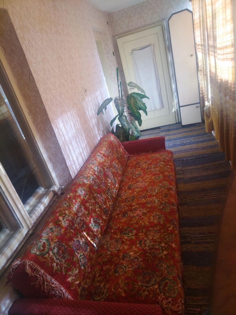 Давам под наем обзаведена малка къща кв.Абтитус 
Водна централа, ул Др