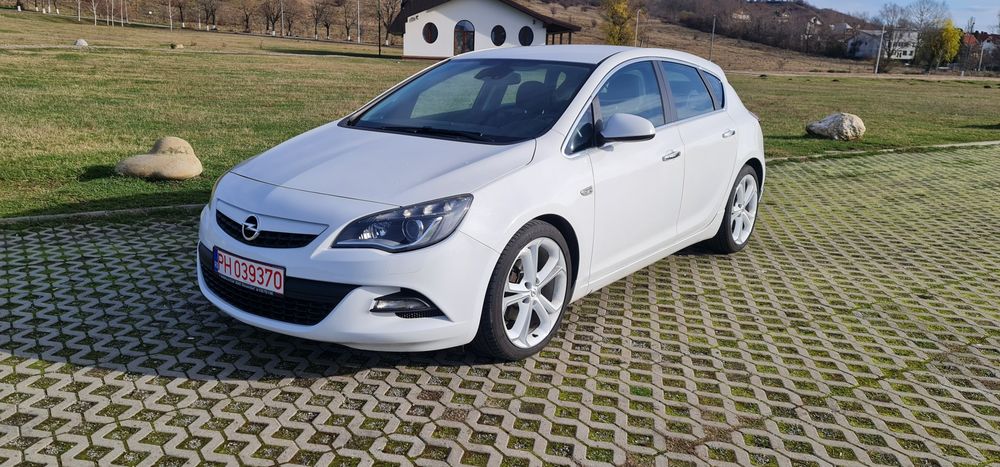 Opel Astra J 1.7 CDTI - 131 CP - SPORT EDITION
