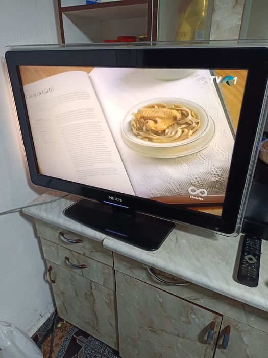 Tv Philips  ,diagonala 81