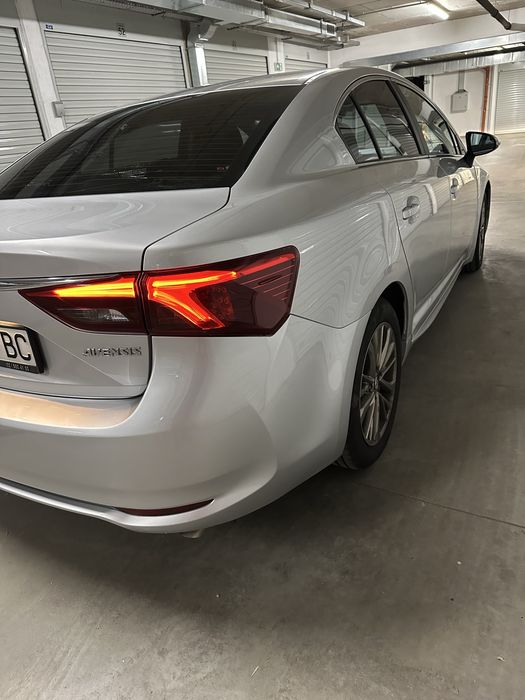 Toyota avensis t27