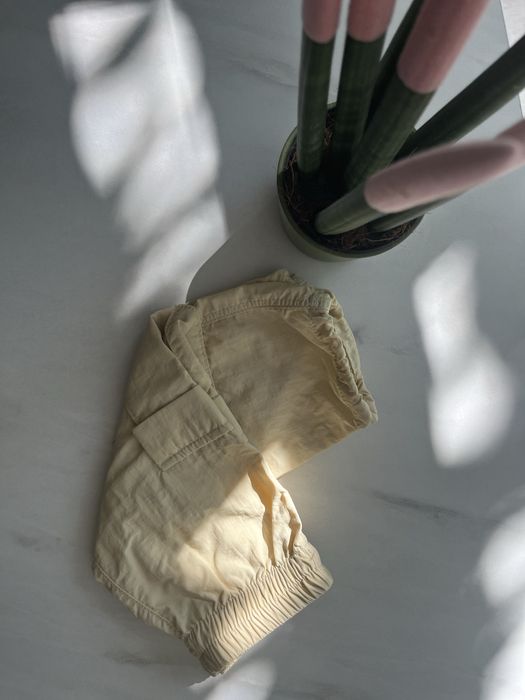 Pantaloni bebe marimea 68