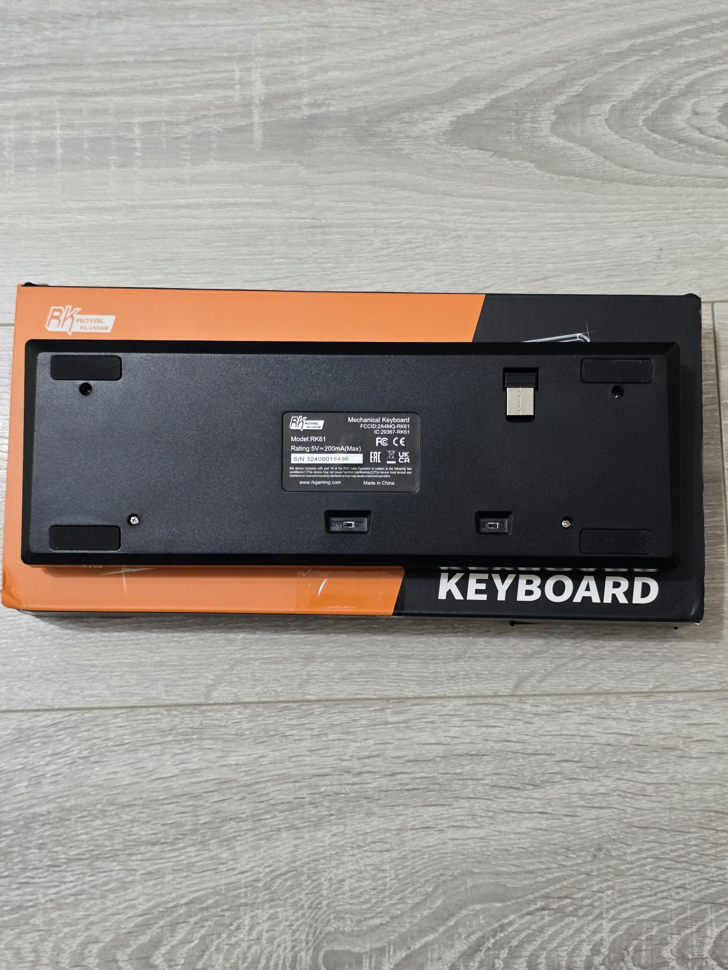 Tastatură mecanică RK ROYAL KLUDGE RK61 60% – Wireless/Bluetooth/Wired