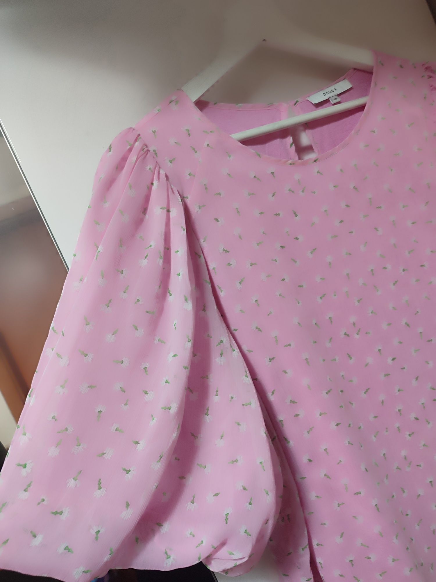 DONNA Clothing 42 L
