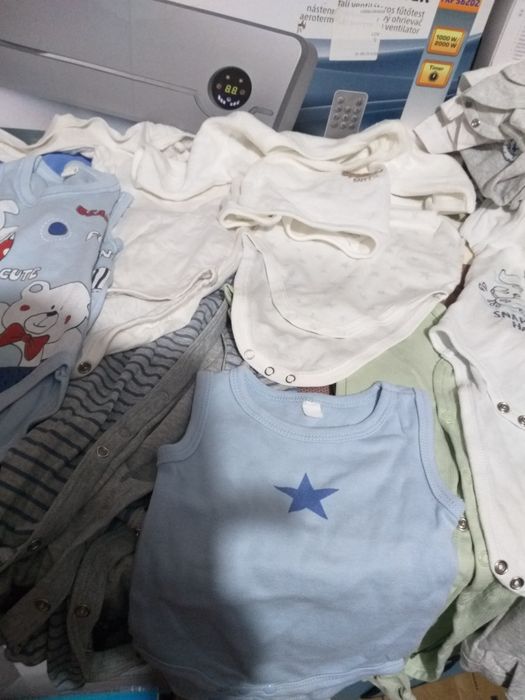 Lot 30 articole Haine Nr 60 -80 60 lei