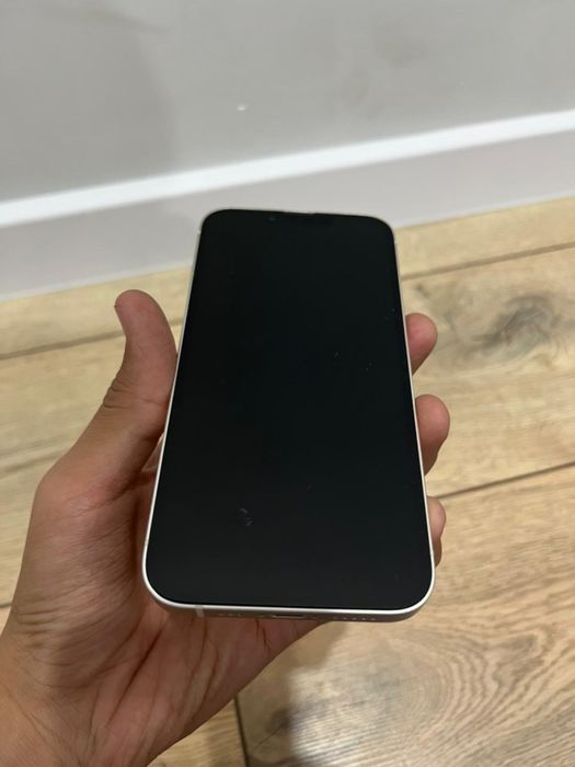 Айфон 13.         О