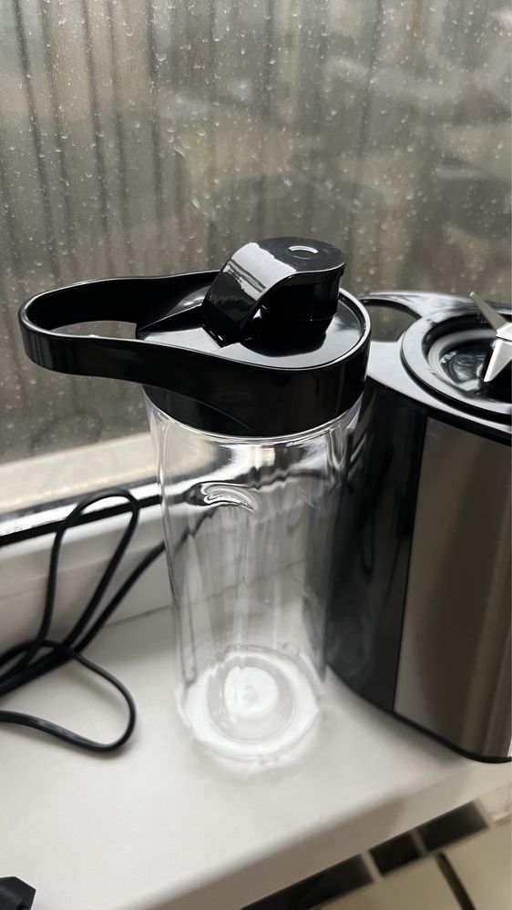 Продам новый стационарный блендер marta 1567