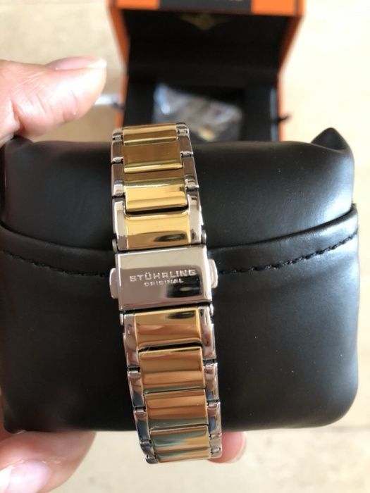 Часовник Stuhrling