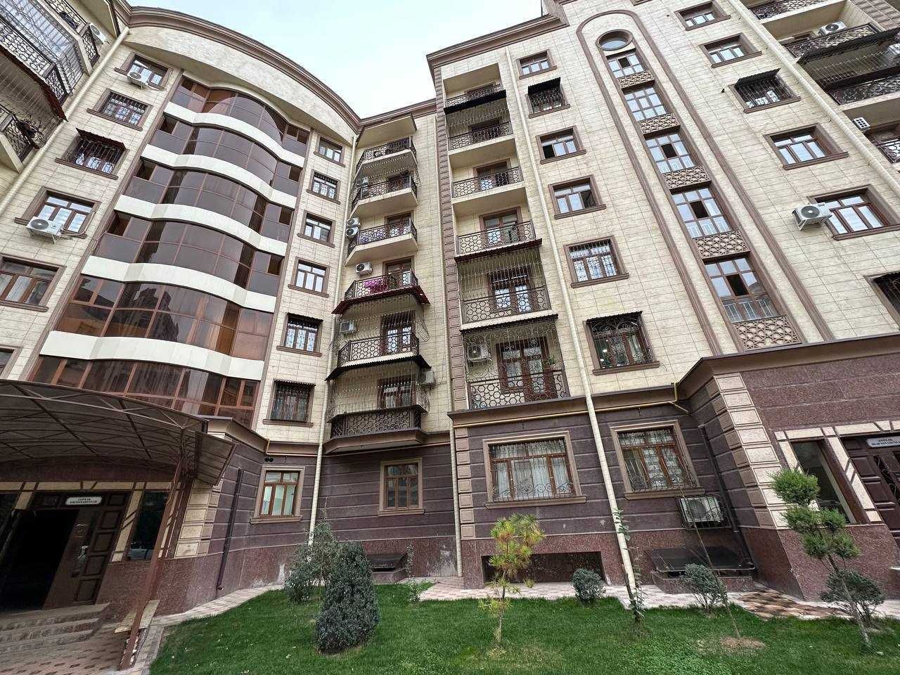 ЖК Баурум да 2-3 килинган квартира шошилинч сотилади