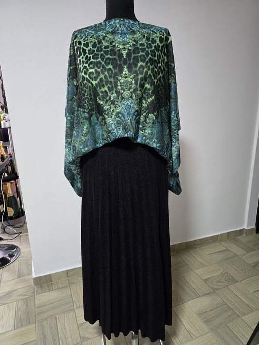 Bluza cu imprimeu animal print verde, maneci tip fluture