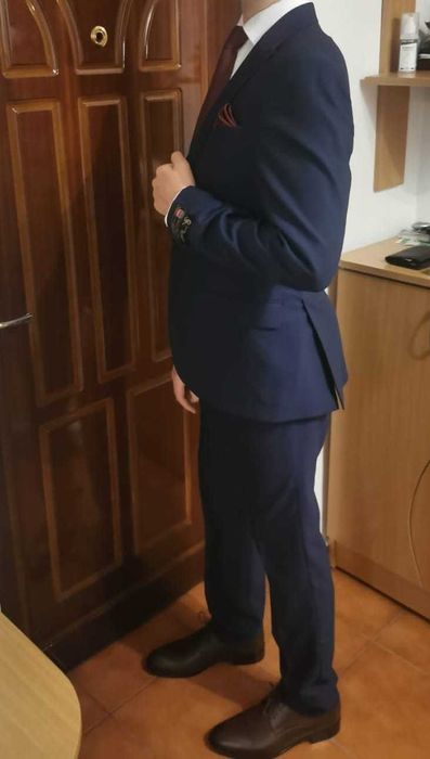 Costum baieti 15 ani marimea 46 bleumarin