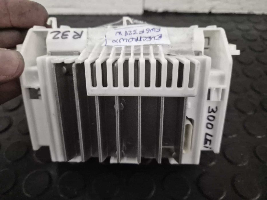 Placa electronica masina de spalat Electrolux AEG 140028579112 / R32