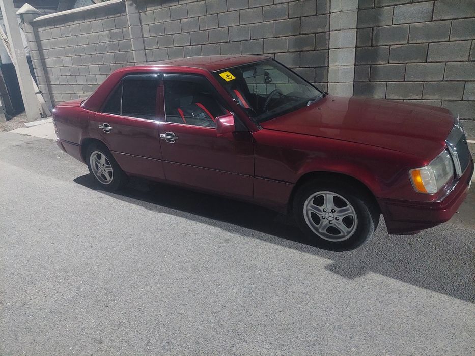 Продаётся  мерс Е 200