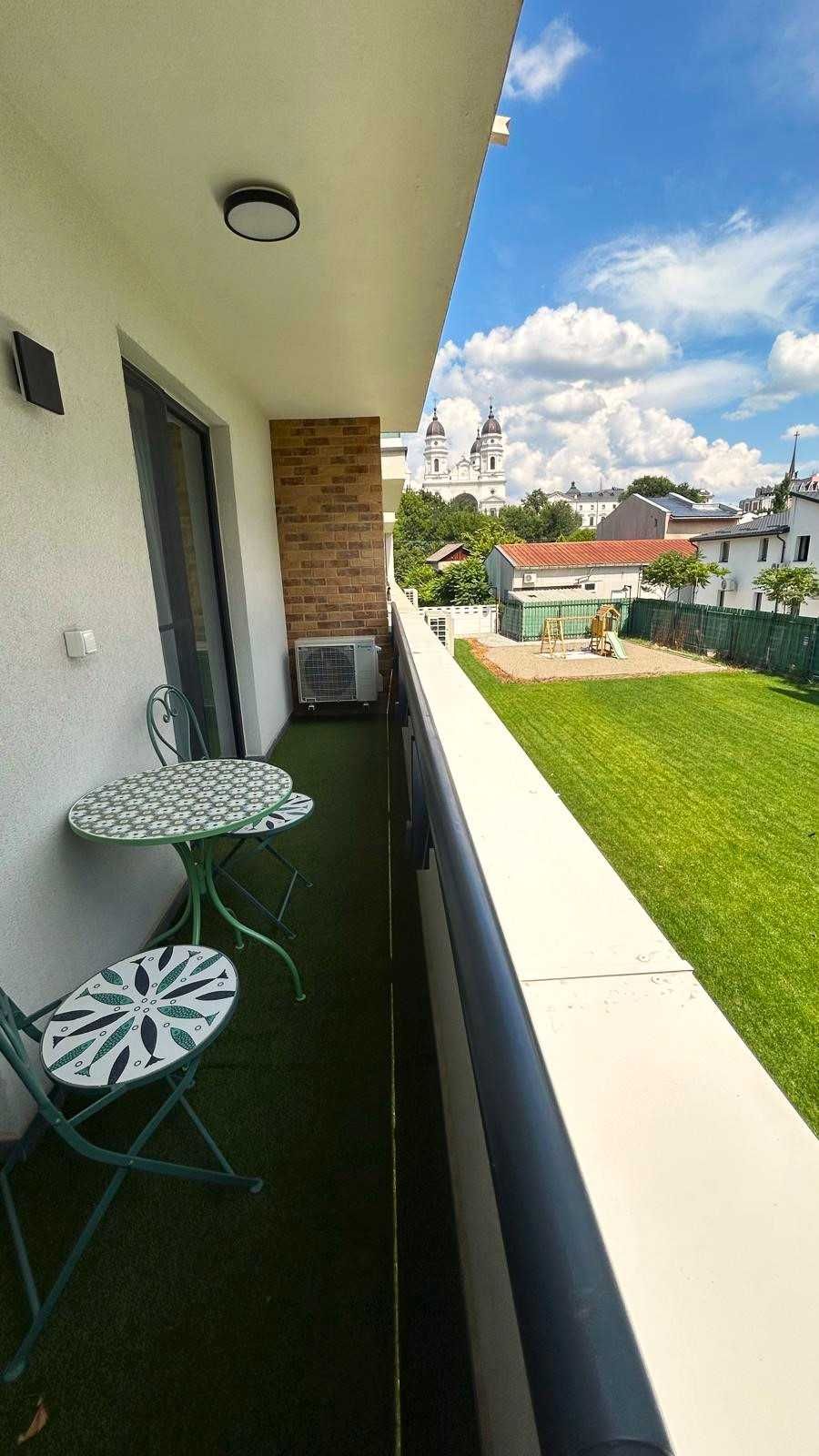 Apartament LUX 2 camere, baie, balcon, dressing, 45mp, loc de parcare